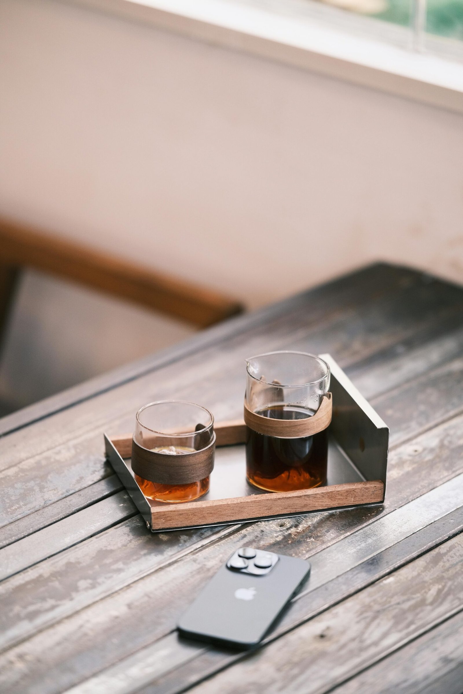 visuel de cafe et telephone