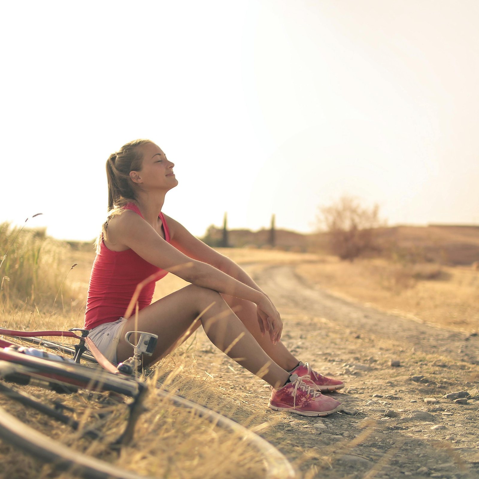 Jeune femme qui respire